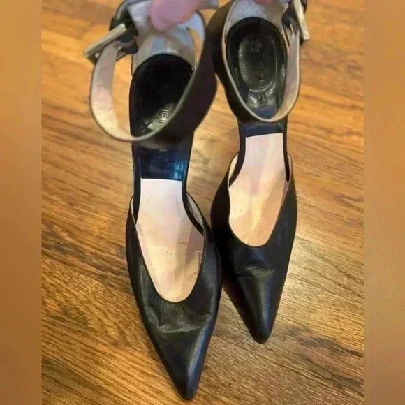 Givenchy Black Leather Stiletto Vintage Classic Spike Mary Jane Heels Size 41 - Picture 3 of 11